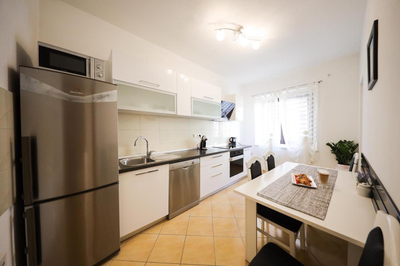 Appartement Zara City Center Extérieur photo