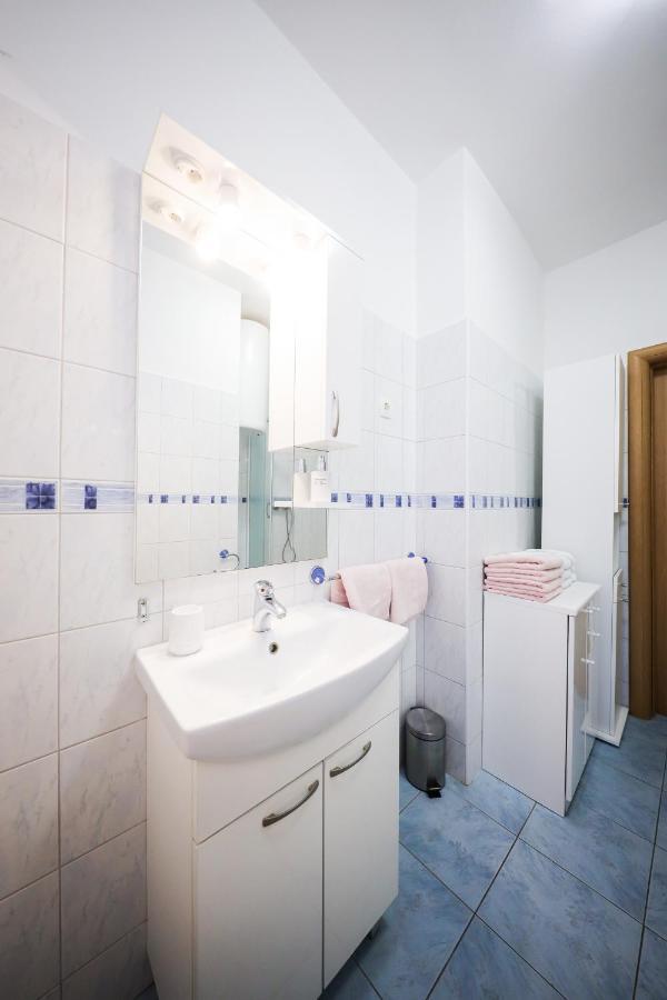 Appartement Zara City Center Extérieur photo